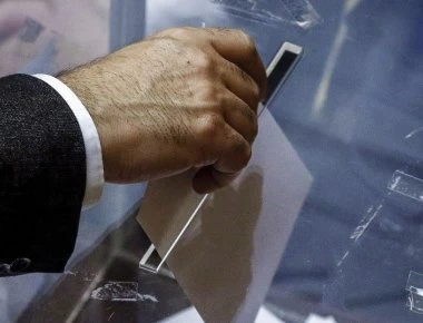 Ξένη πρεσβεία διαρρέει «Συντριπτική η επικράτηση ΝΔ έναντι ΣΥΡΙΖΑ» - Προς επτακομματική Βουλή; - Mάχη για θέσεις 5, 6, 7